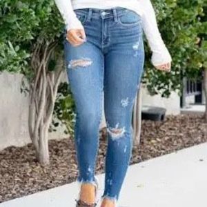 Judy Blue distressed 14W raw hem skinny fit boutique jeans